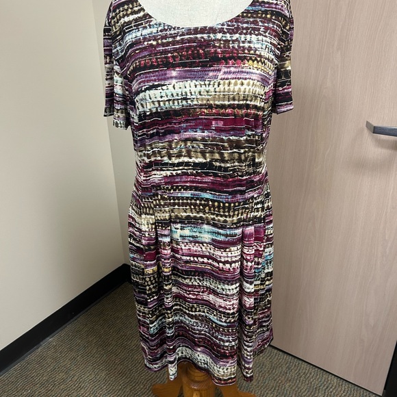 dressbarn Vibrant Patterned Midi Dress - Picture 1 of 7